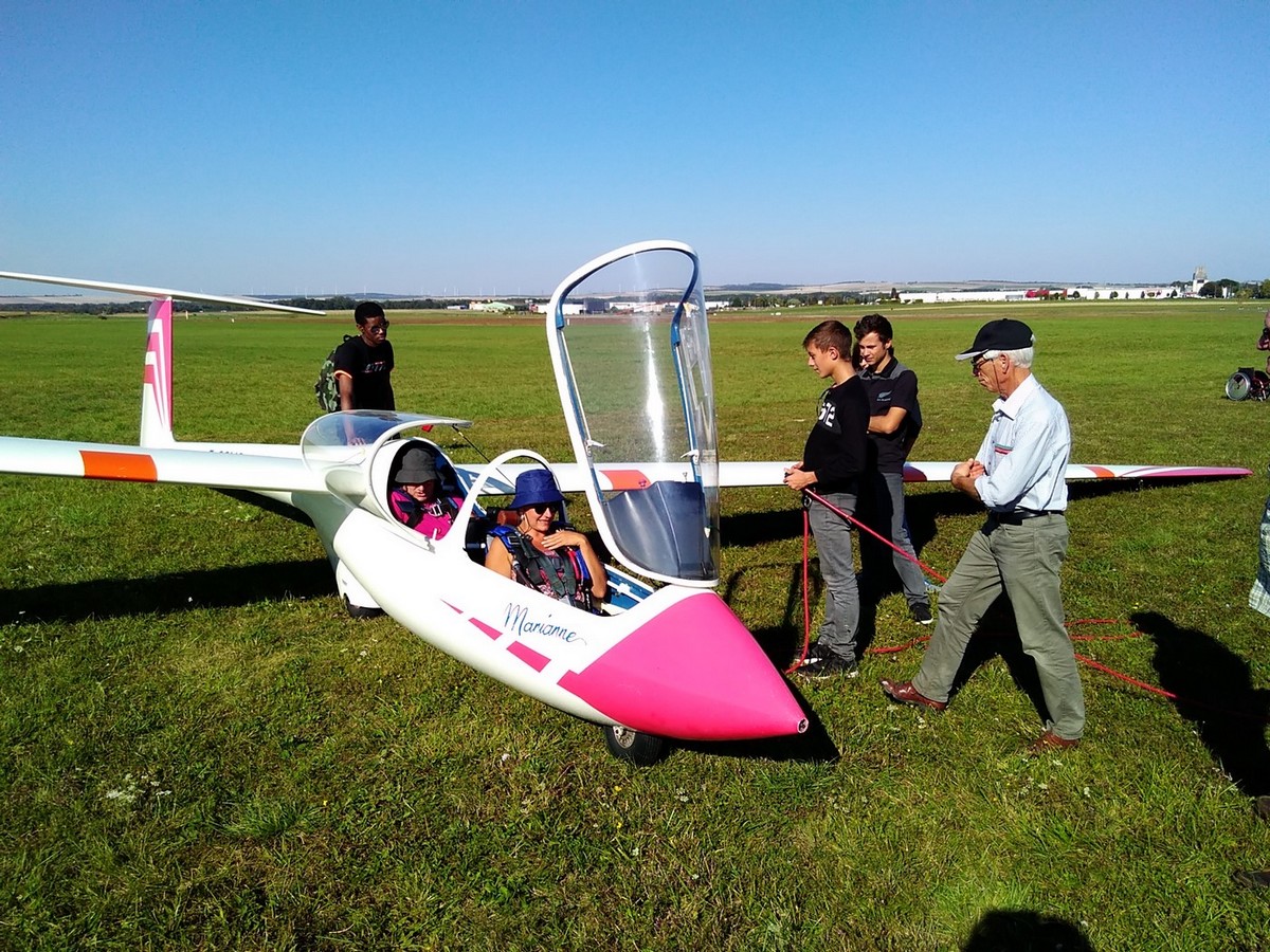 I believe I can fly! The ultimate slow motion activity